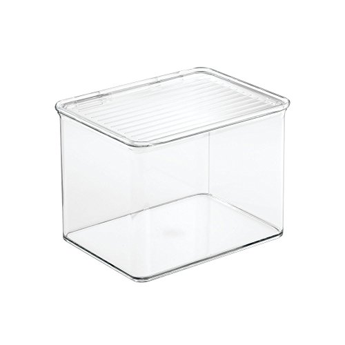 InterDesign Cabinet/Kitchen Binz Aufbewahrungsbox, stapelbarer Küchen Organizer aus Kunststoff, mittelgroße Vorratsdose mit Deckel, durchsichtig