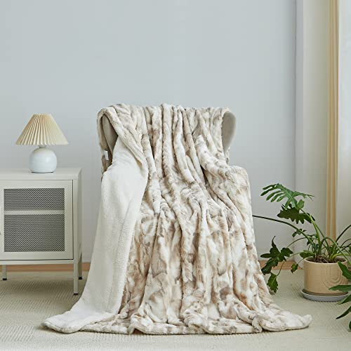 Wajade Kunstfelldecke – Sherpa Schafdecke – Comfort Luxuriöse Flauschige Kuscheldecke – weiche Decke für Couch und Bett – 160 x 200 cm – Marmor Beige